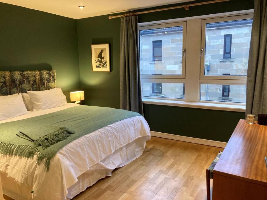 Stylish 2 Bed Accessible Flat Perfect Location Appartamento Glasgow Esterno foto